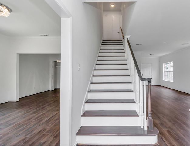 12818 Chamberlain Drive, Houston, TX 77077