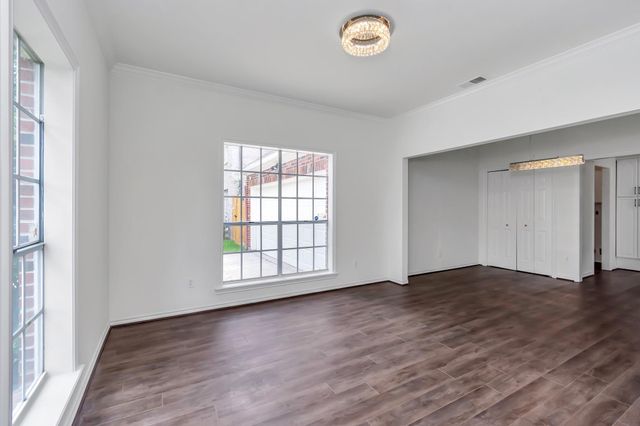 12818 Chamberlain Drive, Houston, TX 77077