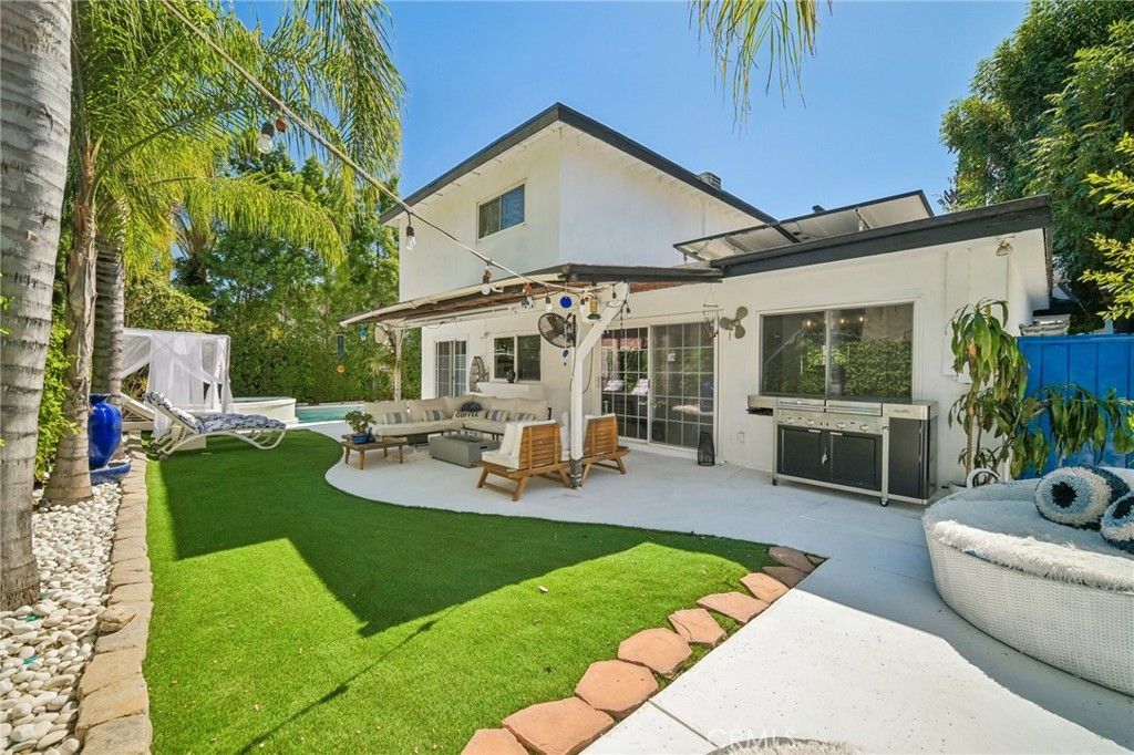 18219 Erwin Street, Tarzana, CA 91335 — photo 3