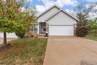 101 Robbins Way Drive, Florissant, MO 63034