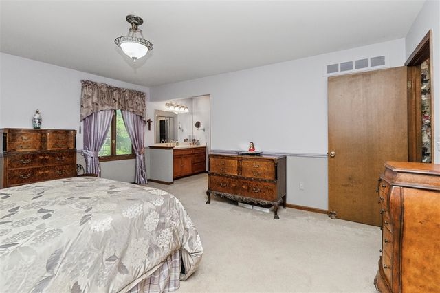 21854 Siegal Drive, Novi, MI 48375
