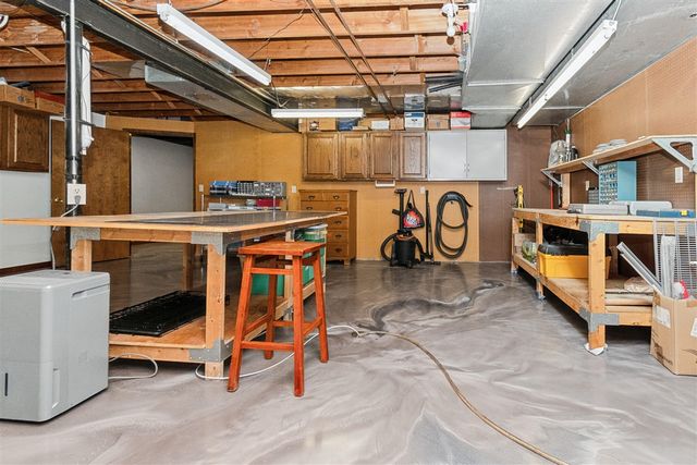 21854 Siegal Drive, Novi, MI 48375