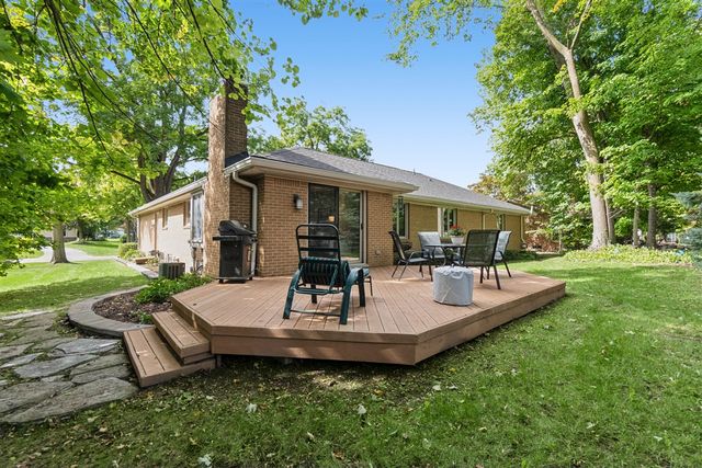 21854 Siegal Drive, Novi, MI 48375