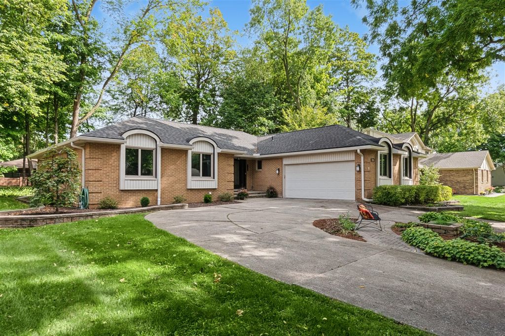 21854 Siegal Drive, Novi, MI 48375