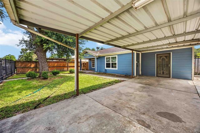 2010 Dade Street, Pasadena, TX 77502