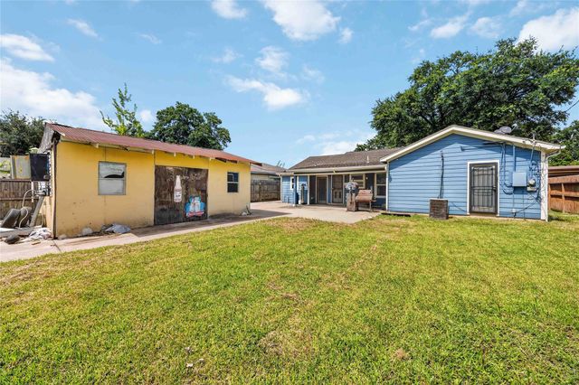 2010 Dade Street, Pasadena, TX 77502
