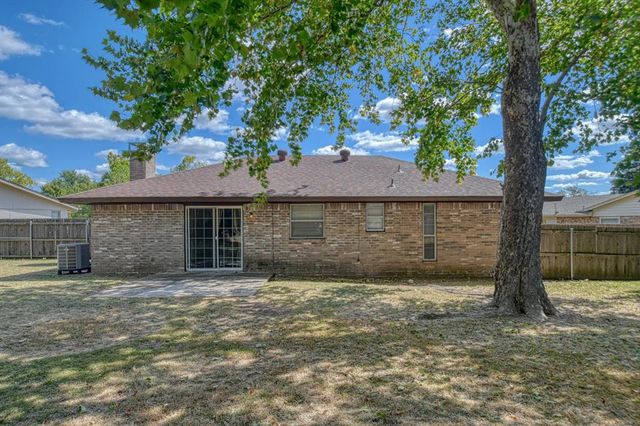 1501 Glencliff Drive, Norman, OK 73071