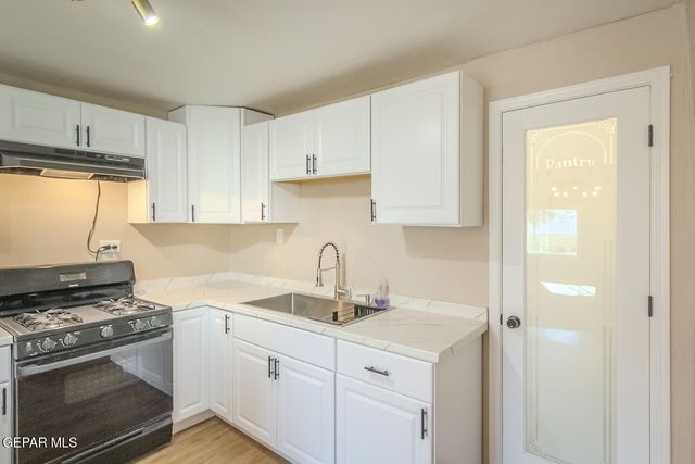 326 OCOTILLO Drive, Sunland Park, NM 88063