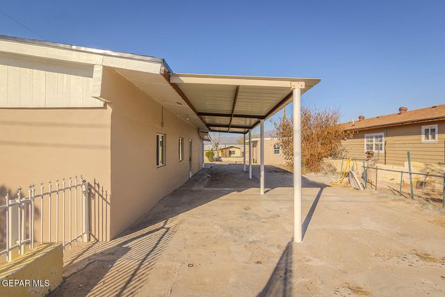 326 OCOTILLO Drive, Sunland Park, NM 88063