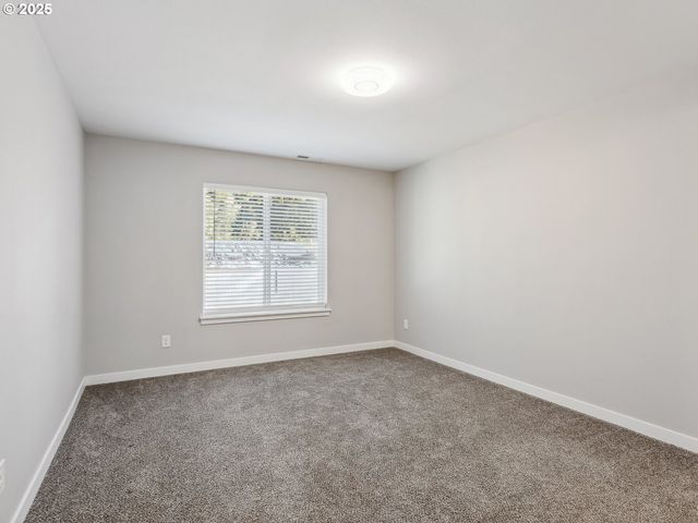 2421 Ne 54TH St, Vancouver, WA 98663