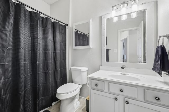 107 Watering Hole, Newark, TX 76071