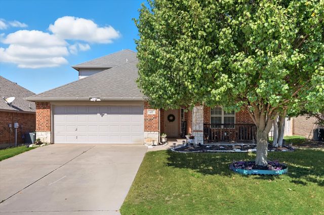 107 Watering Hole, Newark, TX 76071