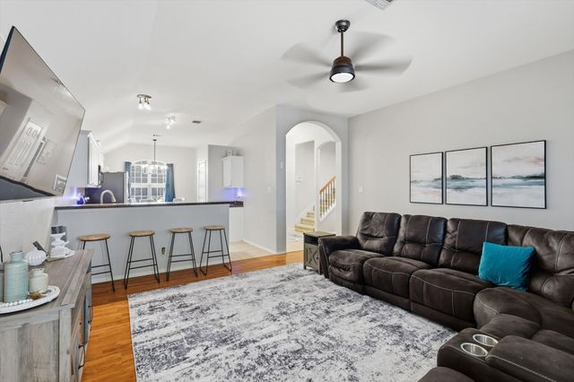 107 Watering Hole, Newark, TX 76071