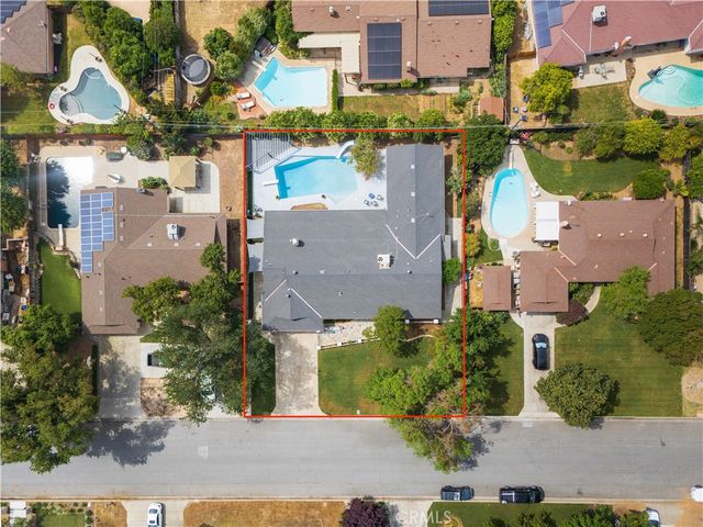 5739 N Pleasant Avenue, Fresno, CA 93711
