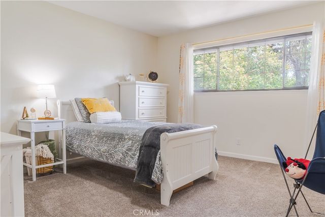 5739 N Pleasant Avenue, Fresno, CA 93711