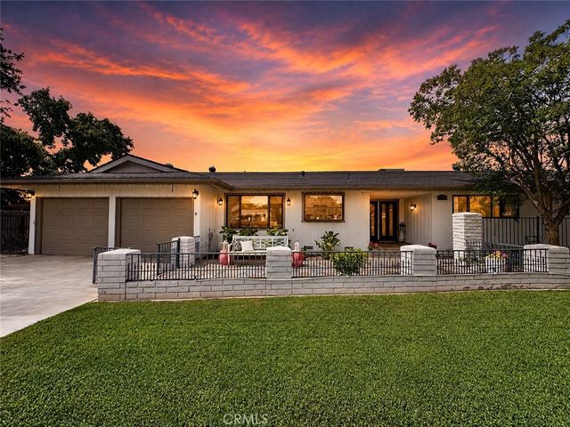 5739 N Pleasant Avenue, Fresno, CA 93711