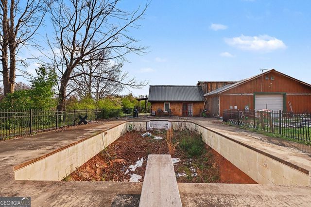151 Sugar Hill Road NE, Rydal, GA 30171