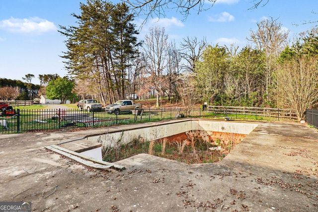 151 Sugar Hill Road NE, Rydal, GA 30171