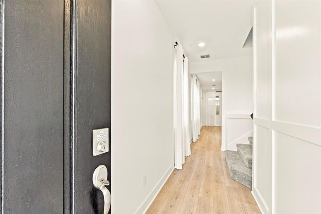2305 Via Laura Lane, Houston, TX 77051