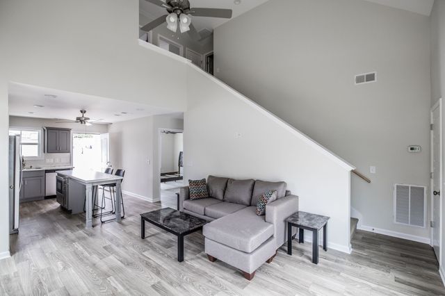 100 Billy Robb St Unit B, Greenbrier, TN 37073