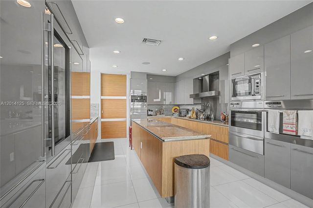 2627 S Bayshore Dr 2601, Miami, FL 33133