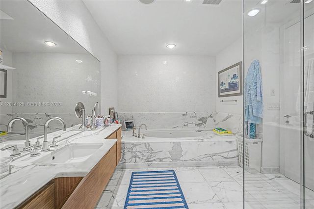 2627 S Bayshore Dr 2601, Miami, FL 33133