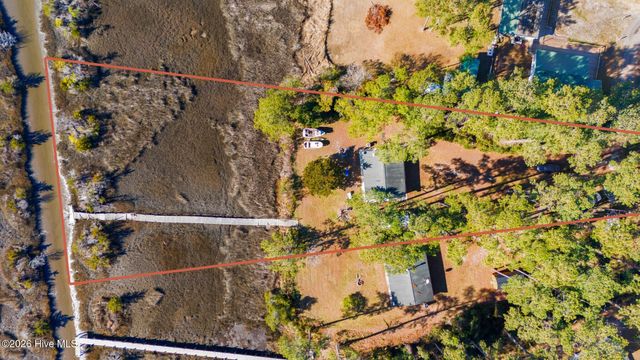 124 Leffers Lane, Beaufort, NC 28516