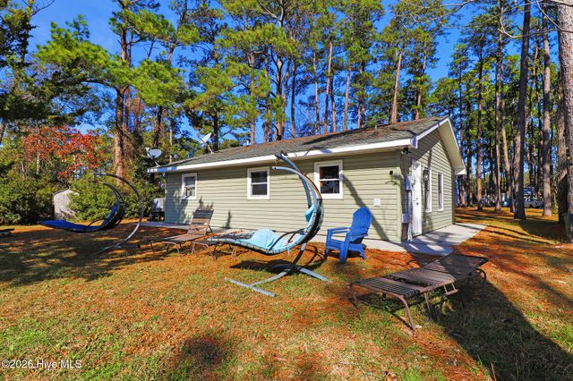 124 Leffers Lane, Beaufort, NC 28516