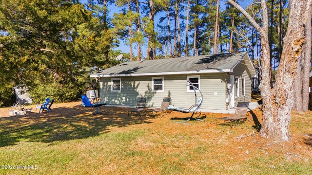 124 Leffers Lane, Beaufort, NC 28516