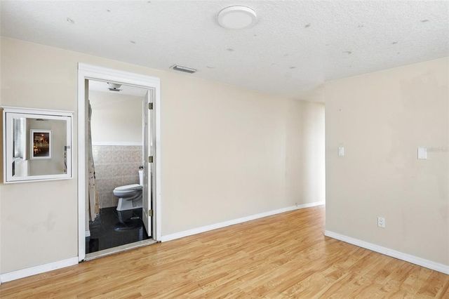 8940 ROCKY CREEK DRIVE, Tampa, FL 33615