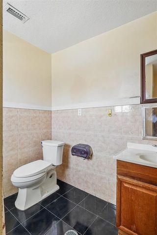8940 ROCKY CREEK DRIVE, Tampa, FL 33615