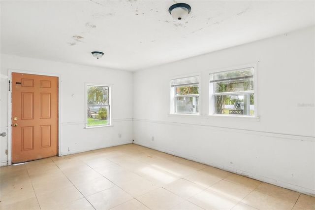 8940 ROCKY CREEK DRIVE, Tampa, FL 33615