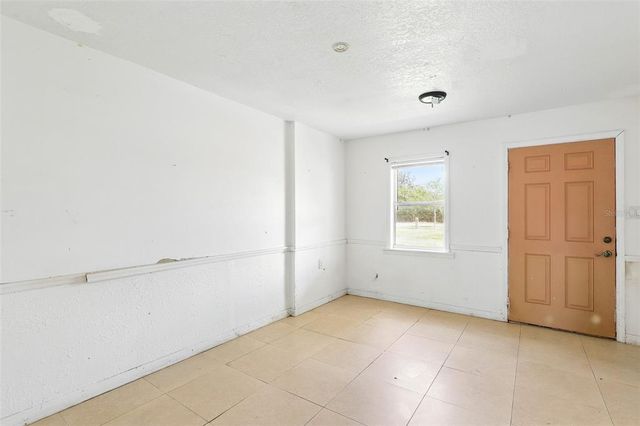 8940 ROCKY CREEK DRIVE, Tampa, FL 33615