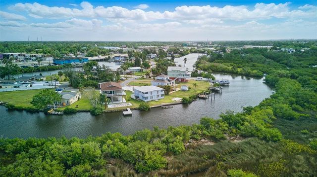 8940 ROCKY CREEK DRIVE, Tampa, FL 33615