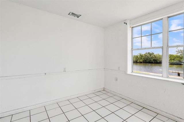 8940 ROCKY CREEK DRIVE, Tampa, FL 33615