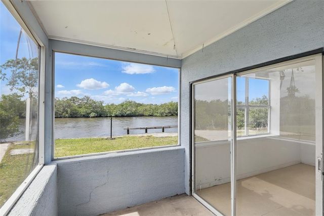 8940 ROCKY CREEK DRIVE, Tampa, FL 33615