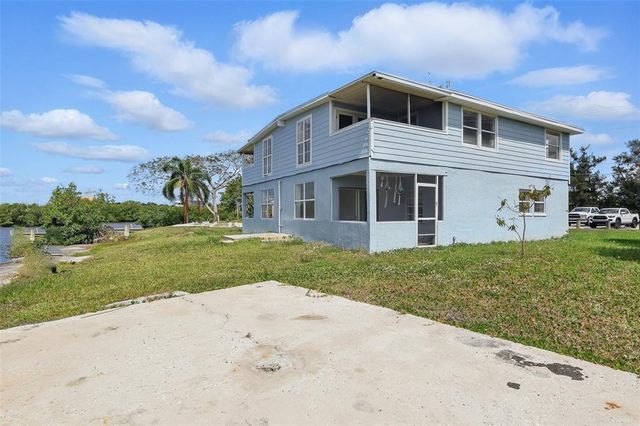 8940 ROCKY CREEK DRIVE, Tampa, FL 33615