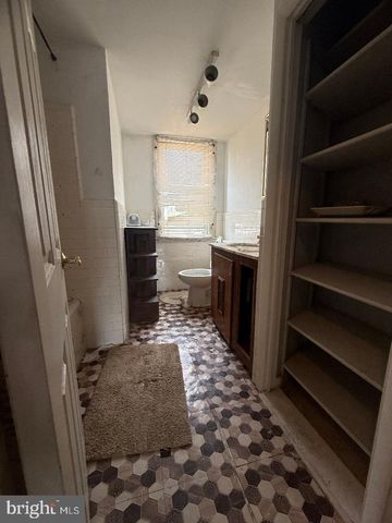 232 ASHBY RD, Upper Darby, PA 19082