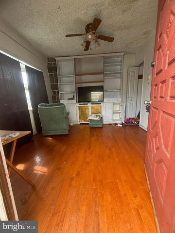 232 ASHBY RD, Upper Darby, PA 19082