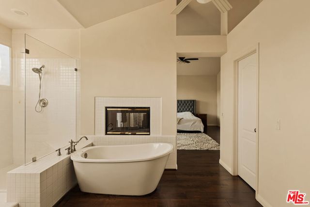23216 Park Corniche, Calabasas, CA 91302