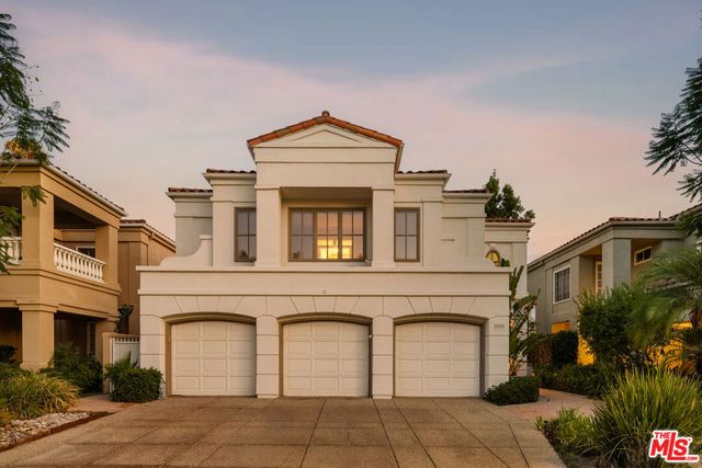 23216 Park Corniche, Calabasas, CA 91302
