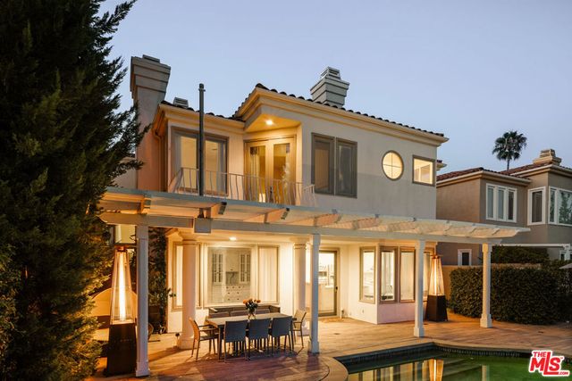 23216 Park Corniche, Calabasas, CA 91302