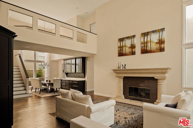 23216 Park Corniche, Calabasas, CA 91302