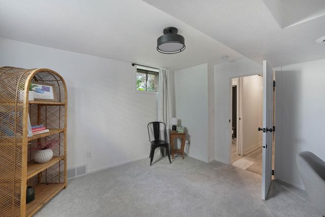 1416 W 7th Street, Cedar Falls, IA 50613