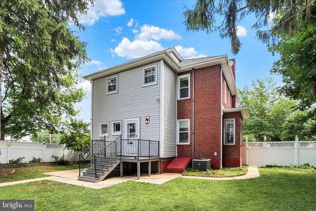 528 S HANOVER ST, Carlisle, PA 17013