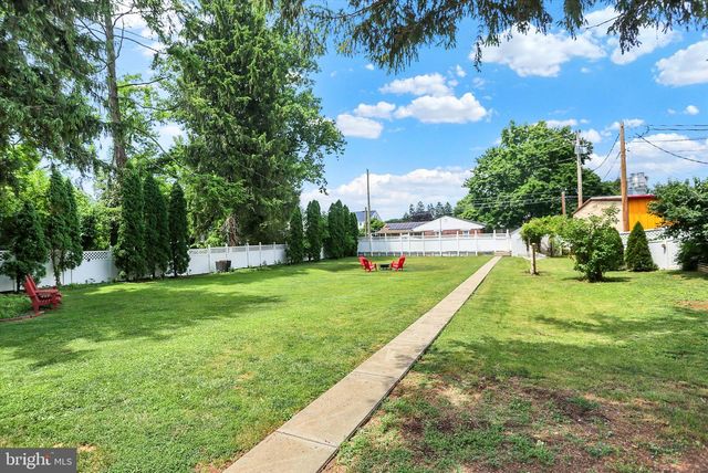 528 S HANOVER ST, Carlisle, PA 17013