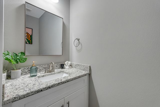 2339 Hadleigh Hills Court, Navarre, FL 32566