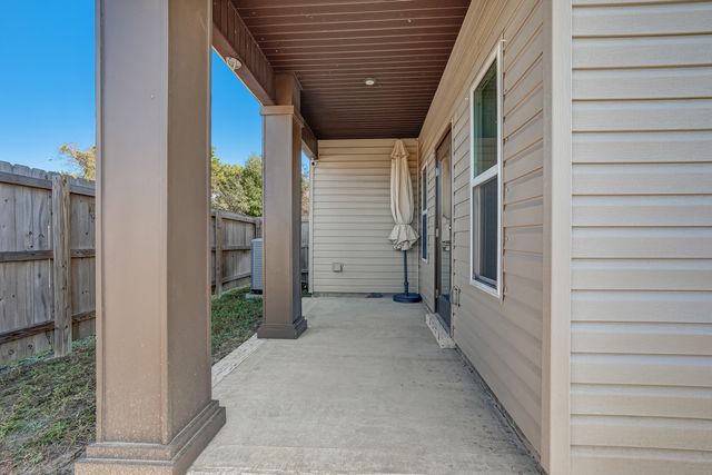 2339 Hadleigh Hills Court, Navarre, FL 32566