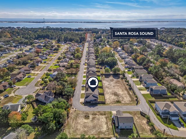 2339 Hadleigh Hills Court, Navarre, FL 32566