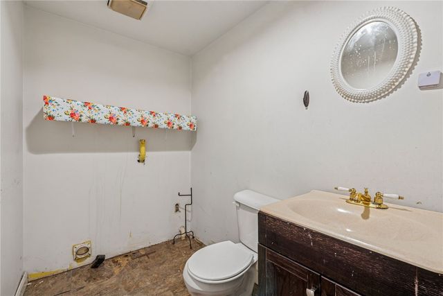 131 Pershing Ave, Bullskin Twp, PA 15666